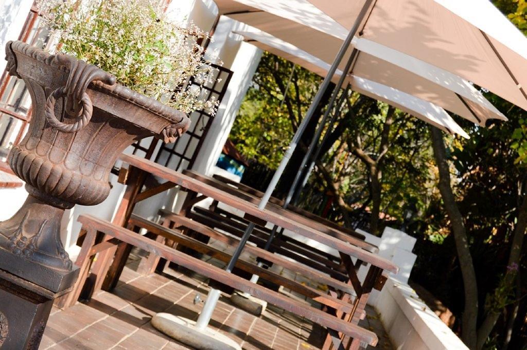 Constantia Guest Lodge Pretoria-Noord Eksteriør billede